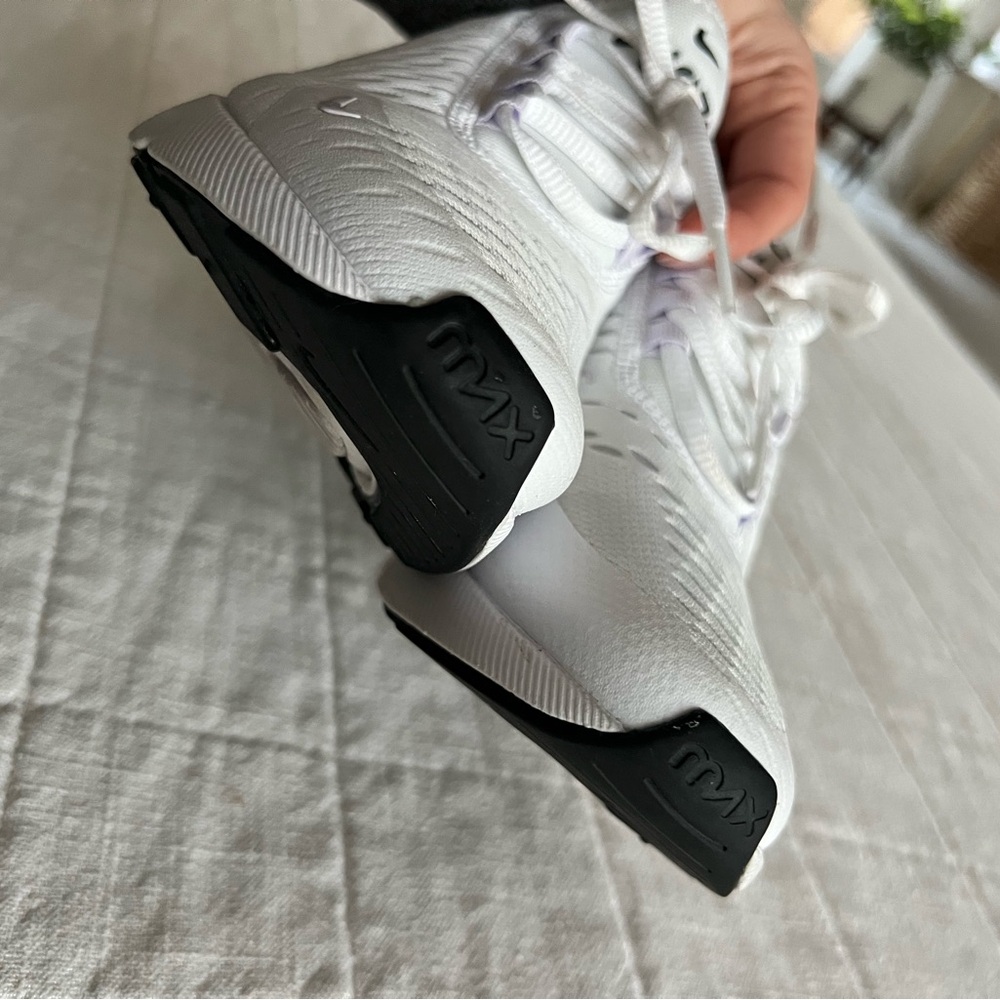 NIKE Air Max 270 youth 4.5 or women’s 6 white /black - Picture 6 of 16